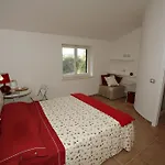 Holiday home Acque Lucenti